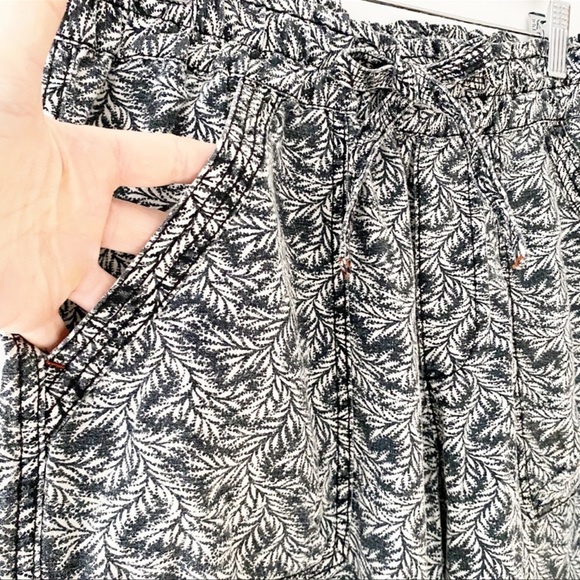 Anthropology cargo style pants linen blend - Picture 5 of 6